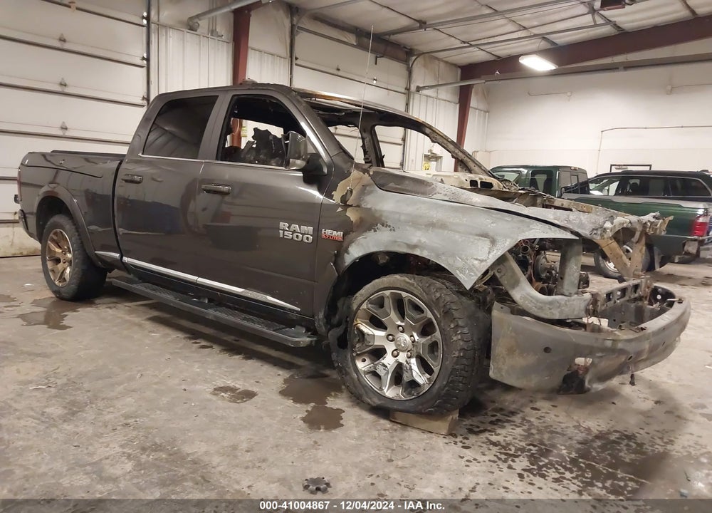 2018 RAM 1500 LIMITED 4X4 6'4 BOX VIN: 1C6RR7WT7JS221616