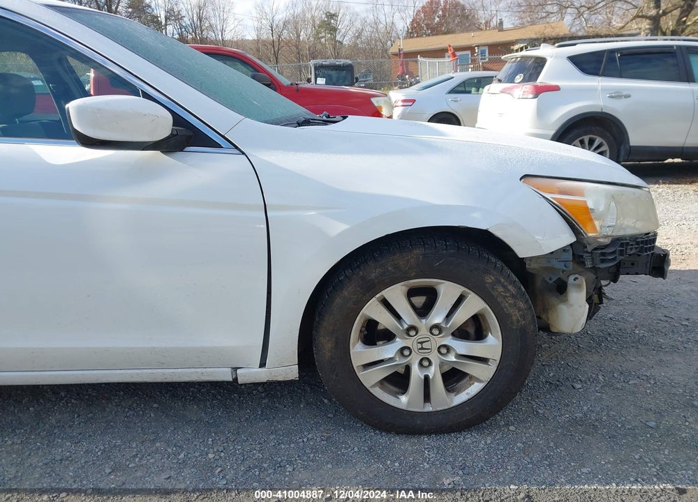 2008 HONDA ACCORD 2.4 LX-P VIN: 1HGCP26498A038512