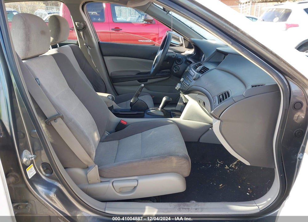 2008 HONDA ACCORD 2.4 LX-P VIN: 1HGCP26498A038512