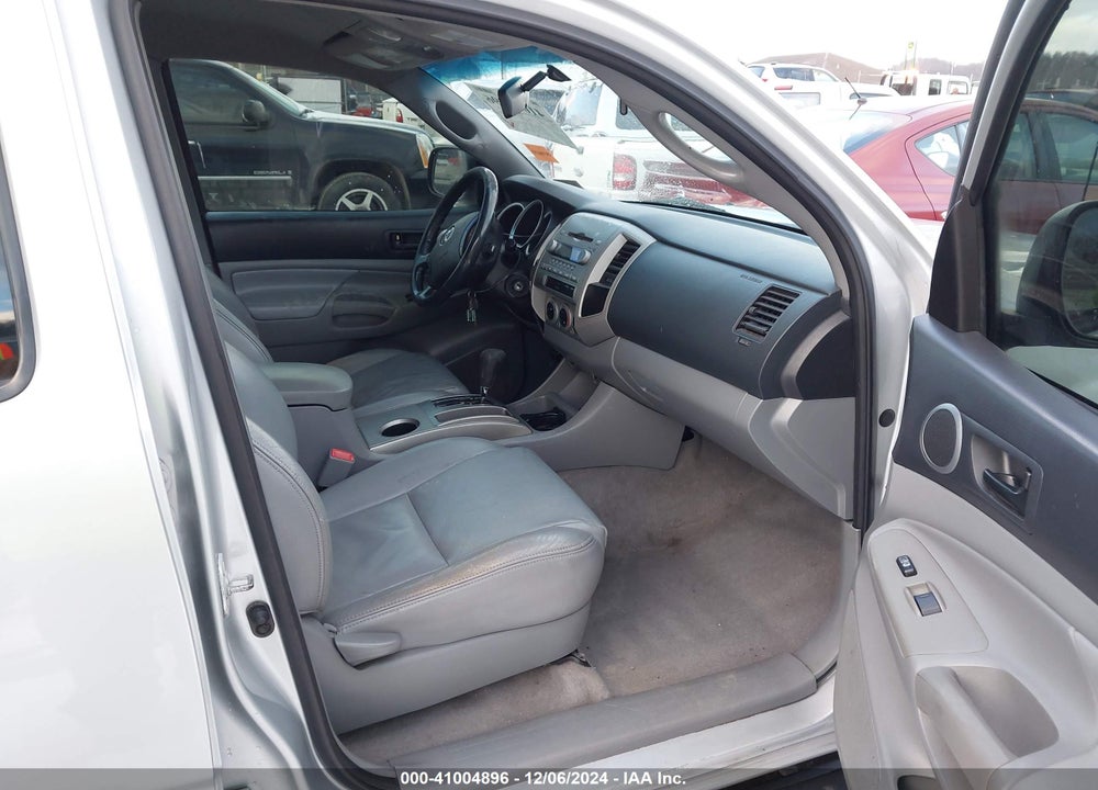 2005 TOYOTA TACOMA DOUBLE CAB VIN: 5TELU42N45Z088253
