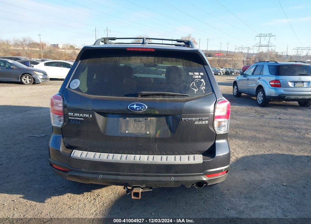 2017 SUBARU FORESTER 2.5I TOURING VIN: JF2SJAWC4HH800179