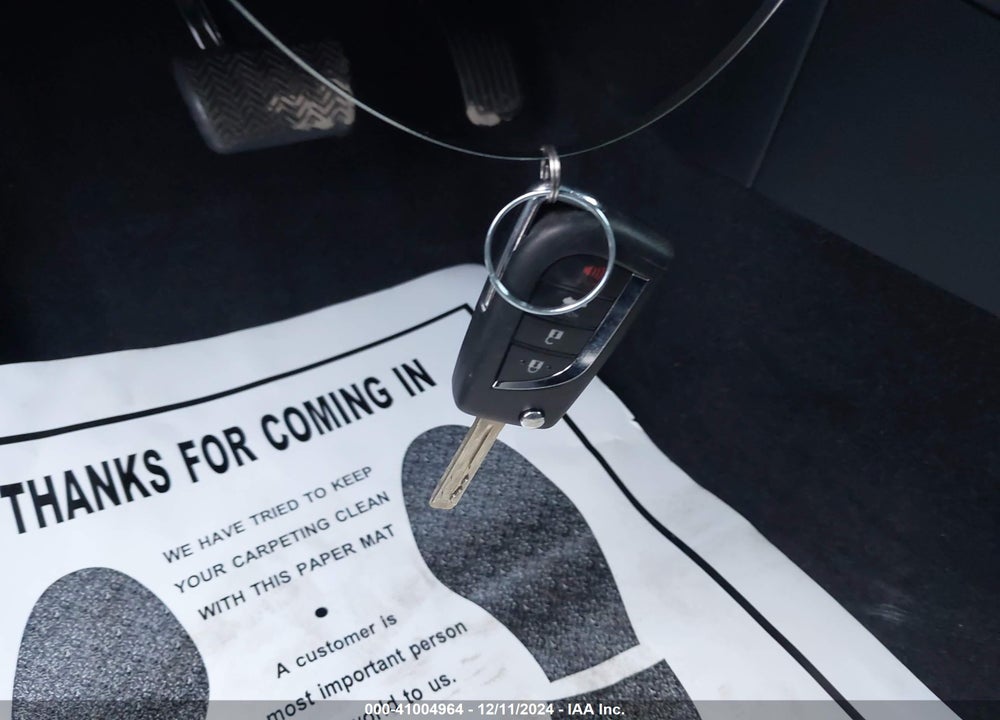 2020 TOYOTA COROLLA SE VIN: JTDS4RCE3LJ004583