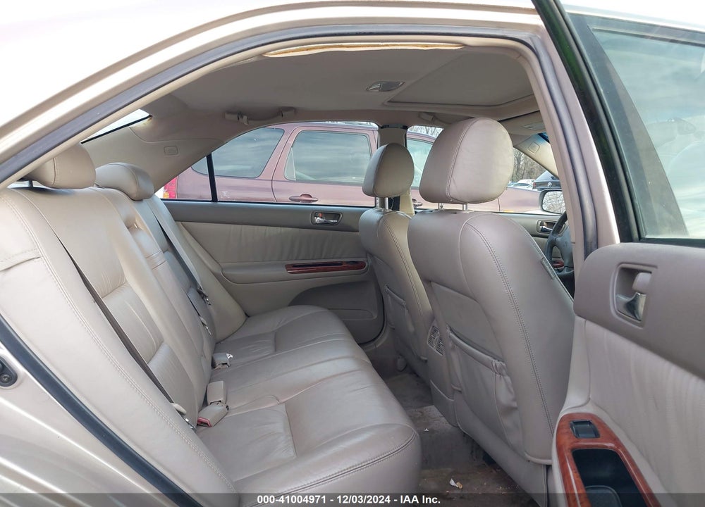 2004 TOYOTA CAMRY XLE VIN: 4T1BE30K14U285198