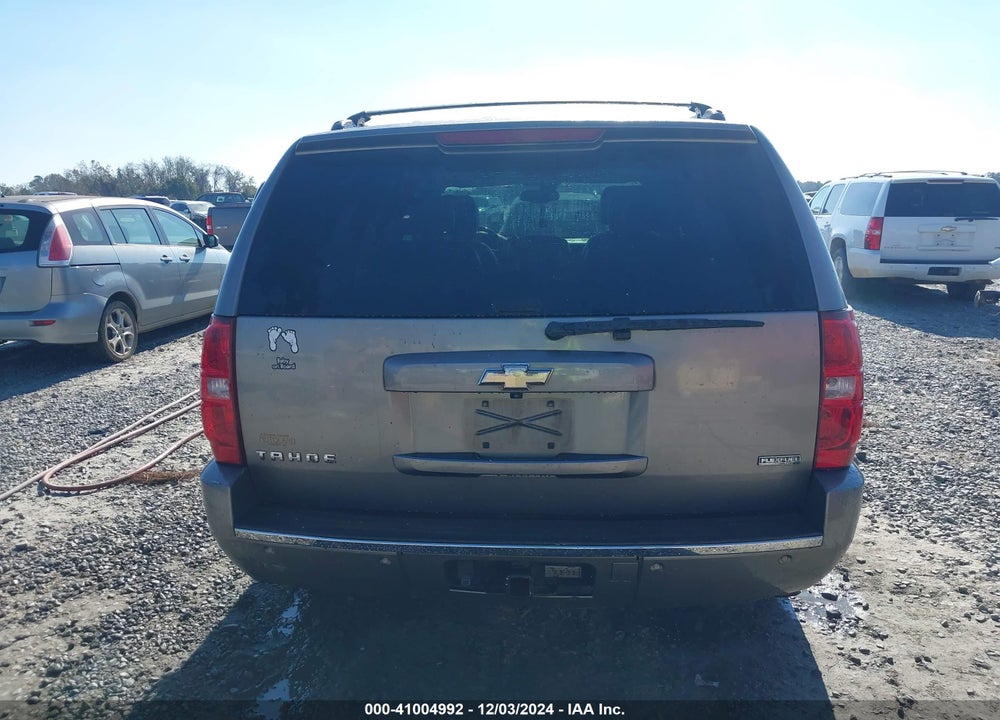 2009 CHEVROLET TAHOE LTZ VIN: 1GNFC33019R146695