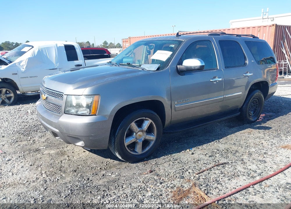 2009 CHEVROLET TAHOE LTZ VIN: 1GNFC33019R146695