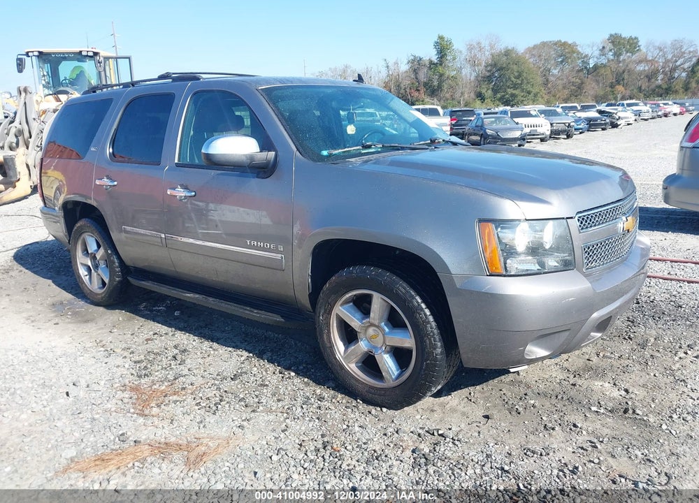2009 CHEVROLET TAHOE LTZ VIN: 1GNFC33019R146695