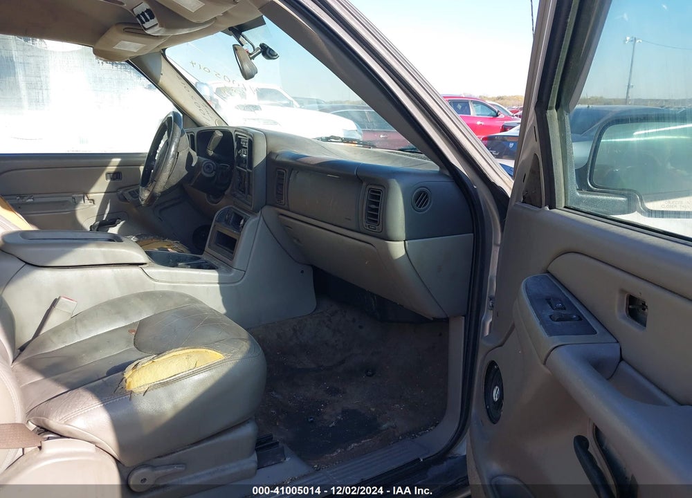 2004 CHEVROLET TAHOE LS VIN: 1GNEC13Z44R269950