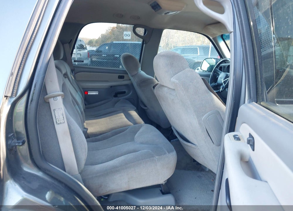 2000 GMC YUKON SLE VIN: 1GKEC13V1YJ115520