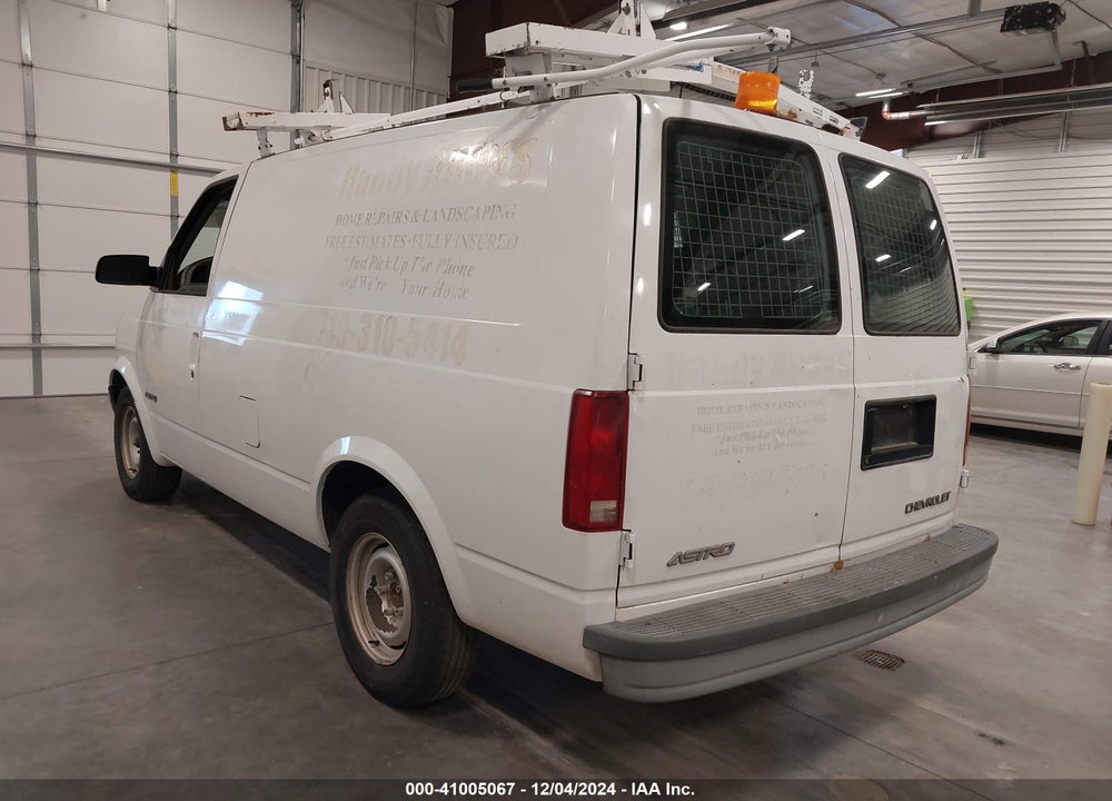 2000 CHEVROLET ASTRO VIN: 1GCDM19W3YB138554