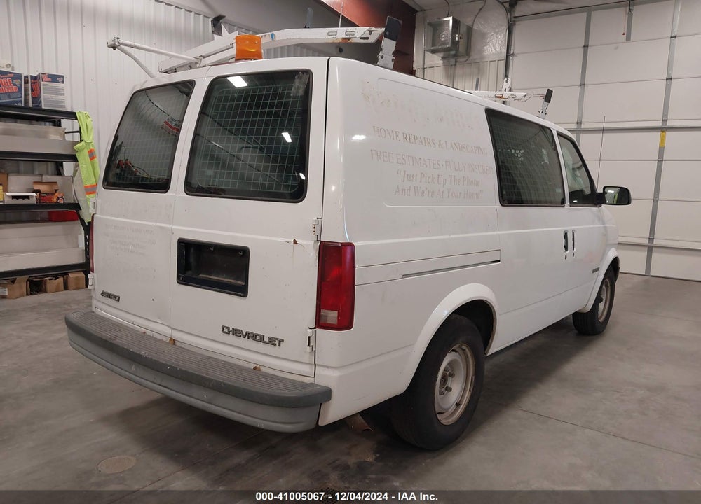2000 CHEVROLET ASTRO VIN: 1GCDM19W3YB138554
