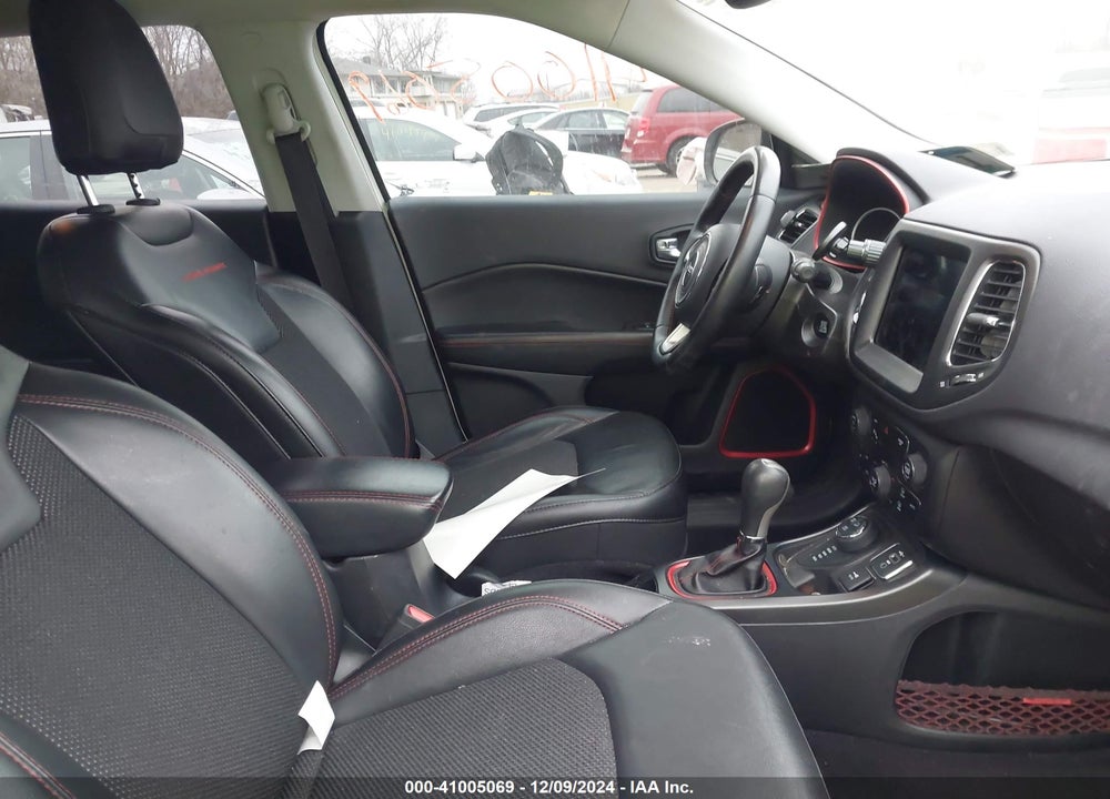 2019 JEEP COMPASS TRAILHAWK 4X4 VIN: 3C4NJDDB0KT729501