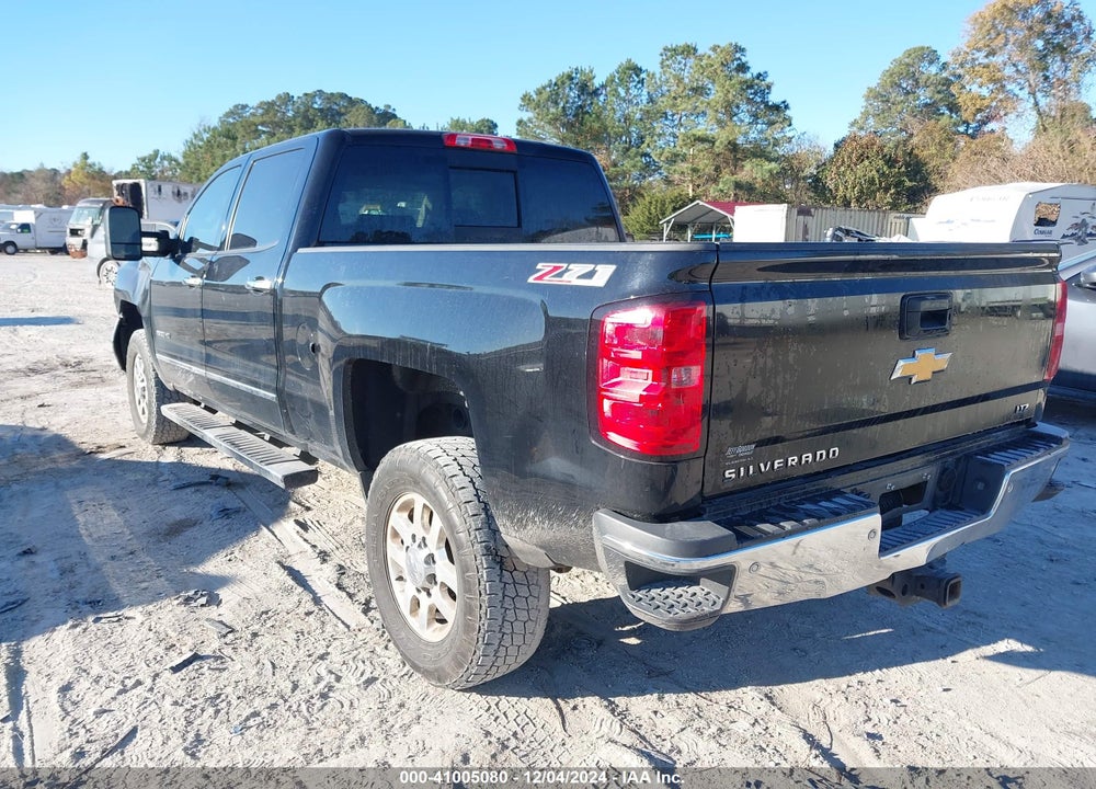 2015 CHEVROLET SILVERADO 2500HD LTZ VIN: 1GC1KWE82FF184640