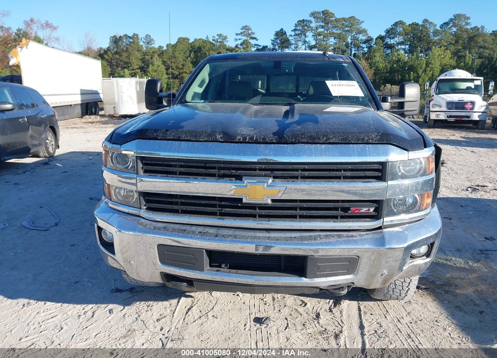 2015 CHEVROLET SILVERADO 2500HD LTZ VIN: 1GC1KWE82FF184640