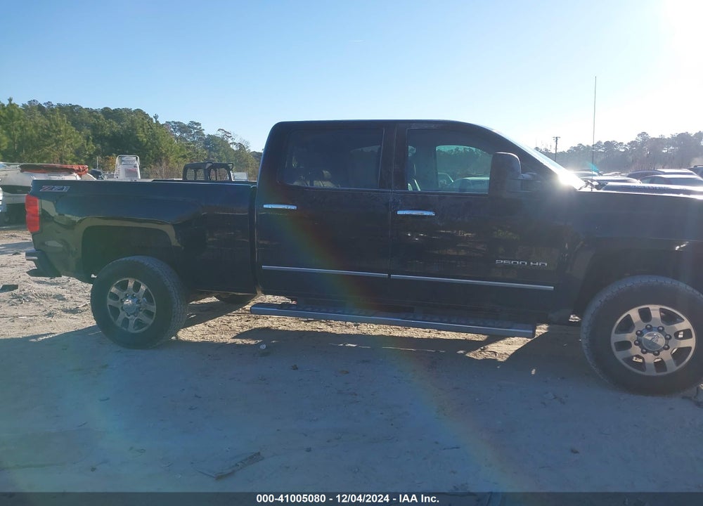 2015 CHEVROLET SILVERADO 2500HD LTZ VIN: 1GC1KWE82FF184640