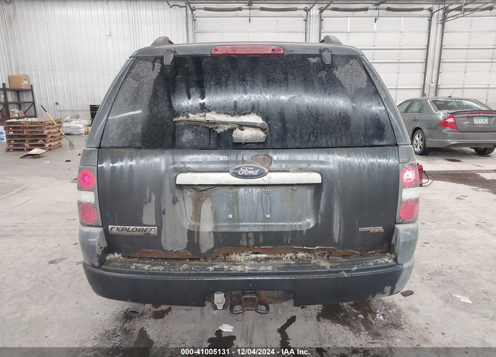 2007 FORD EXPLORER XLT VIN: 1FMEU73867UA89592