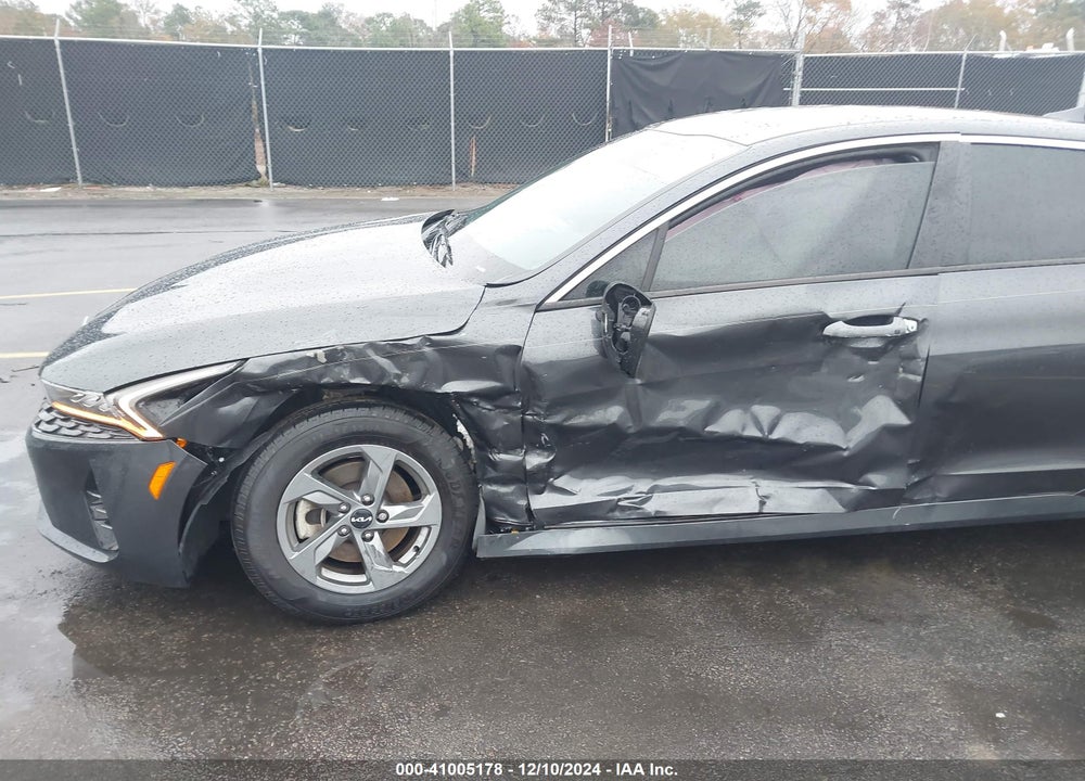 2022 KIA K5 LXS VIN: 5XXG14J27NG127126