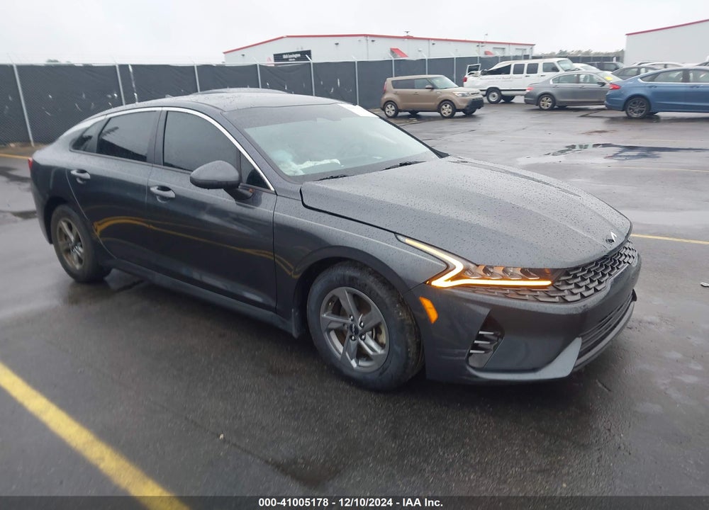 2022 KIA K5 LXS VIN: 5XXG14J27NG127126