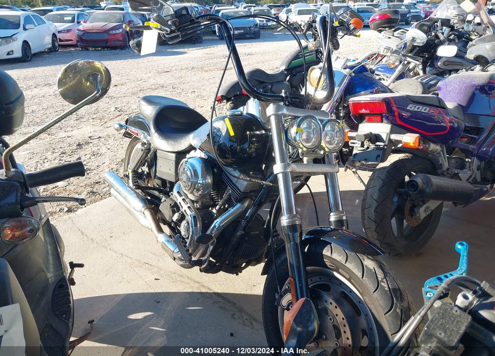 2010 HARLEY-DAVIDSON FXDF VIN: 1HD1GY41XAC304579
