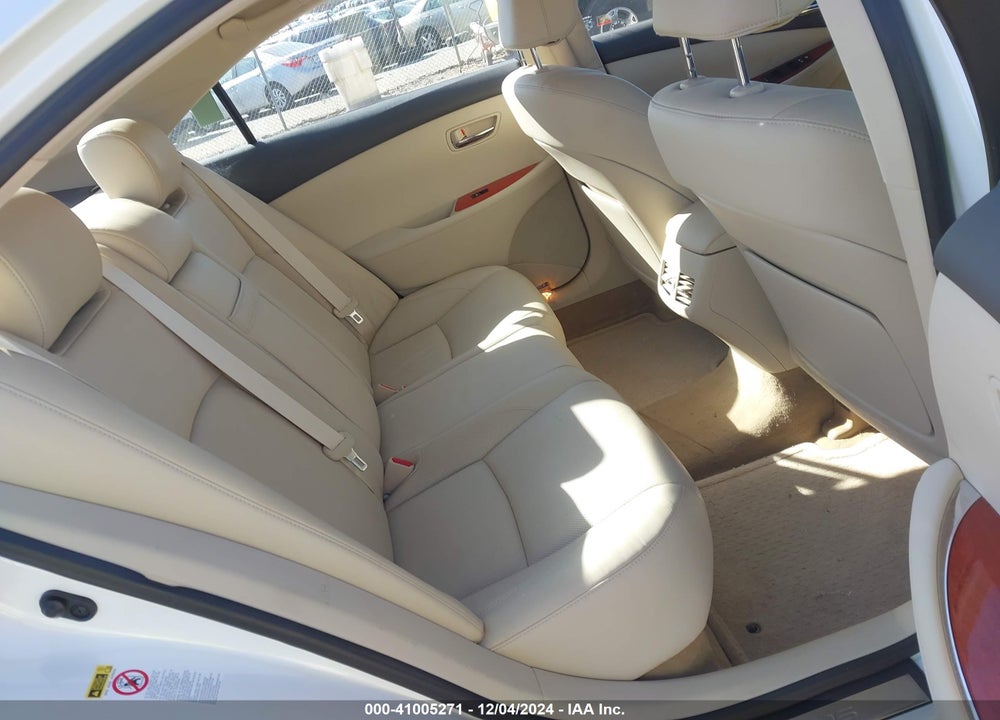 2011 LEXUS ES 350 VIN: JTHBK1EG1B2456044
