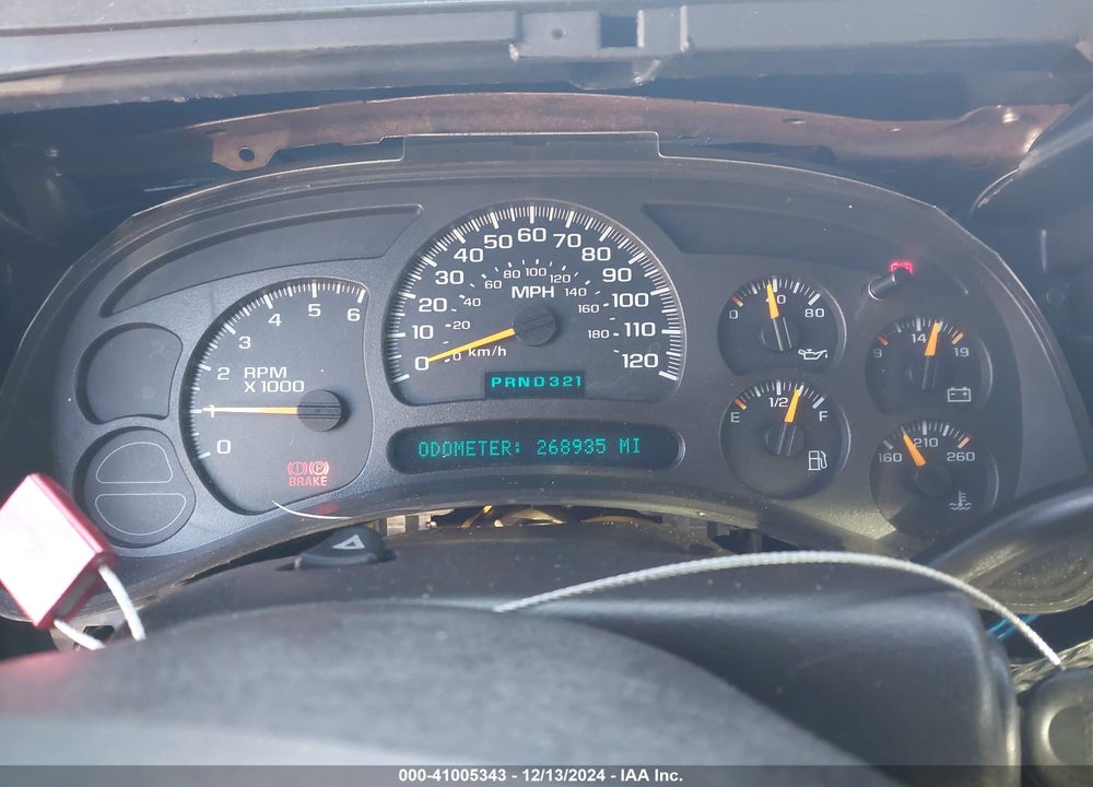 2005 CHEVROLET TAHOE LT VIN: 1GNEC13T55J251145