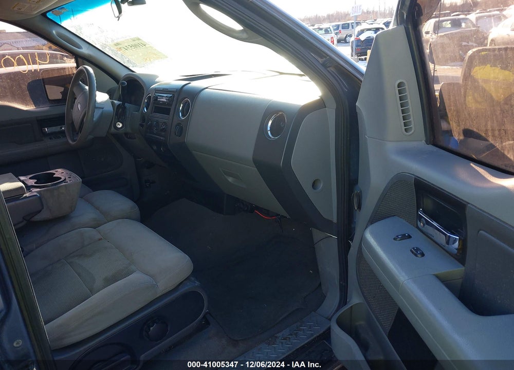 2005 FORD F-150 XLT VIN: 1FTRW12W75KE73953