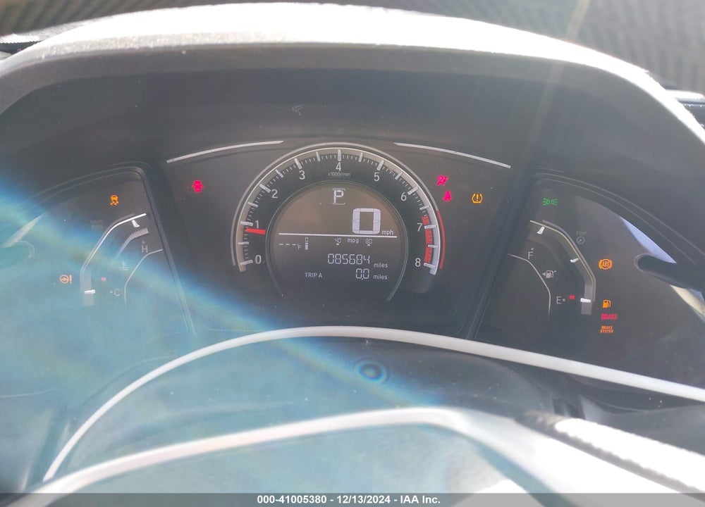 2018 HONDA CIVIC VIN: 2HGFC2F57JH537544
