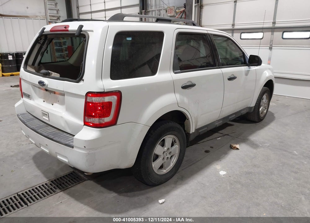 2011 FORD ESCAPE XLT VIN: 1FMCU0D77BKB79701
