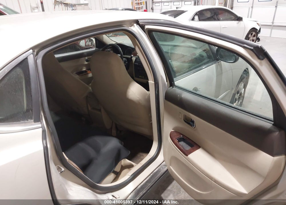 2008 BUICK LACROSSE CX VIN: 2G4WC582181135438