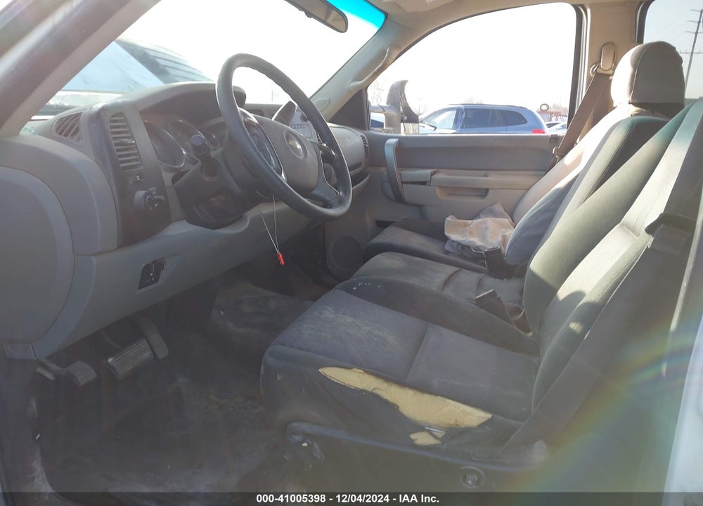 2013 CHEVROLET SILVERADO 3500HD CHASSIS WORK TRUCK VIN: 1GB4CZC85DF175737