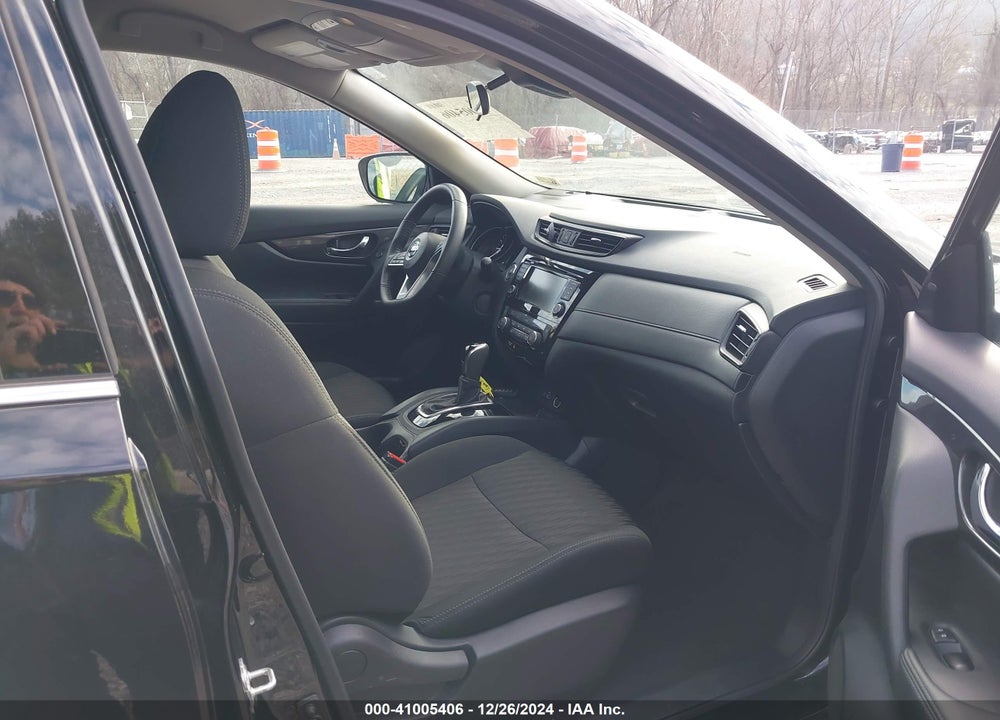 2020 NISSAN ROGUE SV INTELLIGENT AWD VIN: 5N1AT2MV6LC796328
