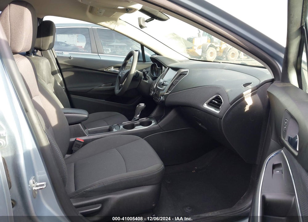 2017 CHEVROLET CRUZE LT AUTO VIN: 1G1BE5SM6H7170480
