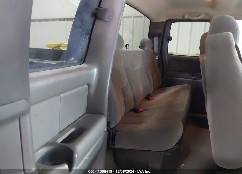 2004 CHEVROLET SILVERADO 2500HD LS VIN: 1GCHK29UX4E233438