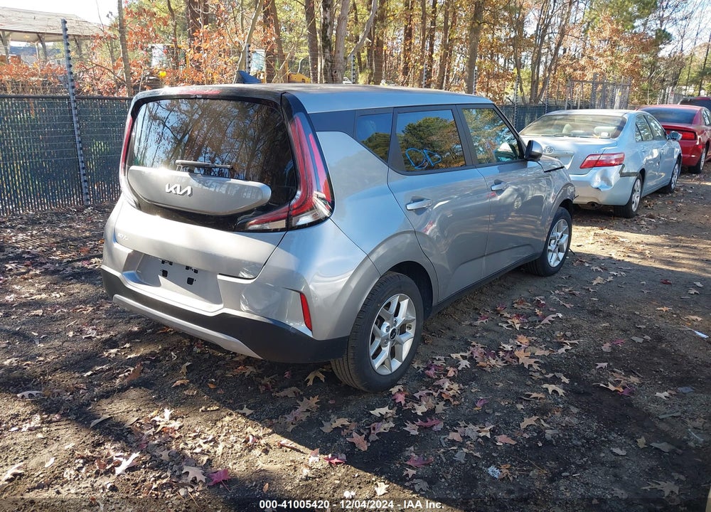 2023 KIA SOUL LX VIN: KNDJ23AU9P7883213