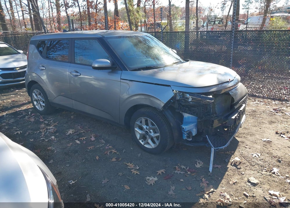 2023 KIA SOUL LX VIN: KNDJ23AU9P7883213