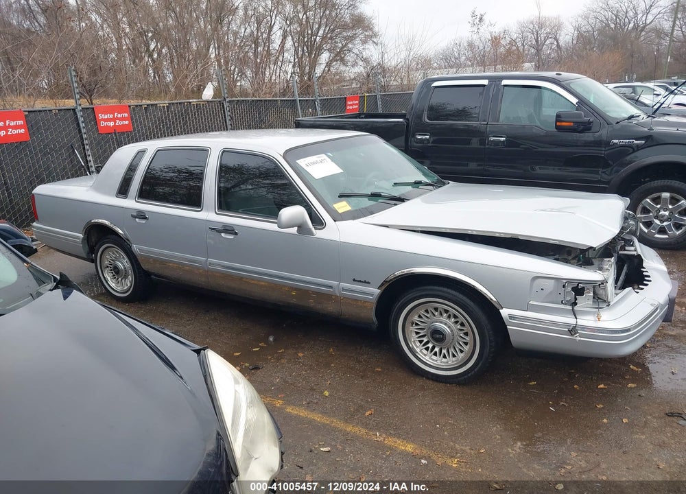 1997 LINCOLN TOWN CAR EXECUTIVE VIN: 1LNLM81W7VY745870