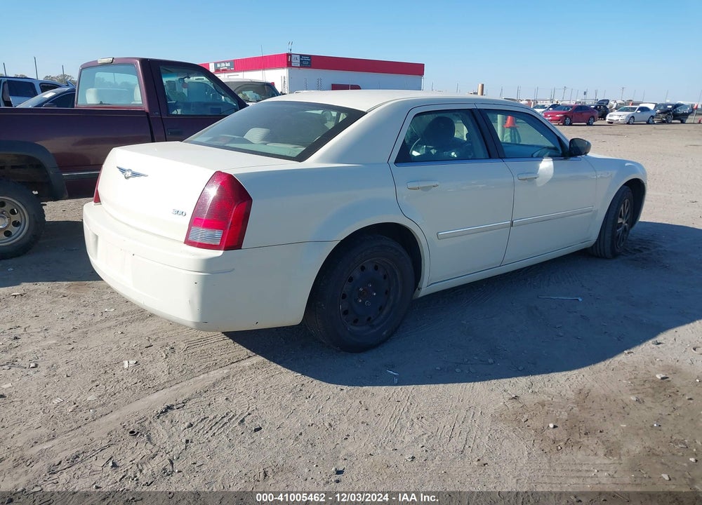2007 CHRYSLER 300 VIN: 2C3KA43R57H640013