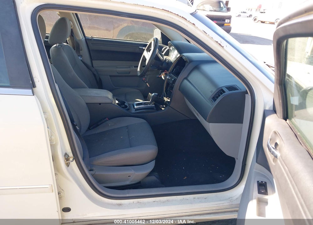 2007 CHRYSLER 300 VIN: 2C3KA43R57H640013