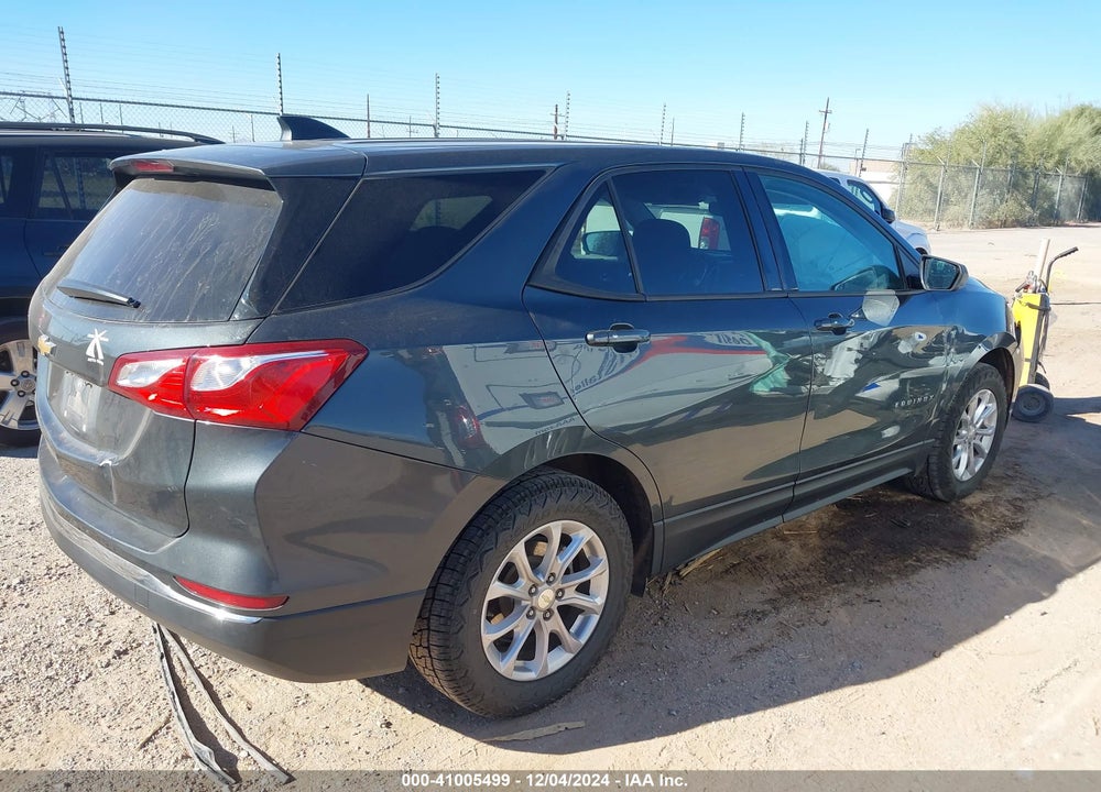 2018 CHEVROLET EQUINOX LS VIN: 3GNAXHEV4JS590854