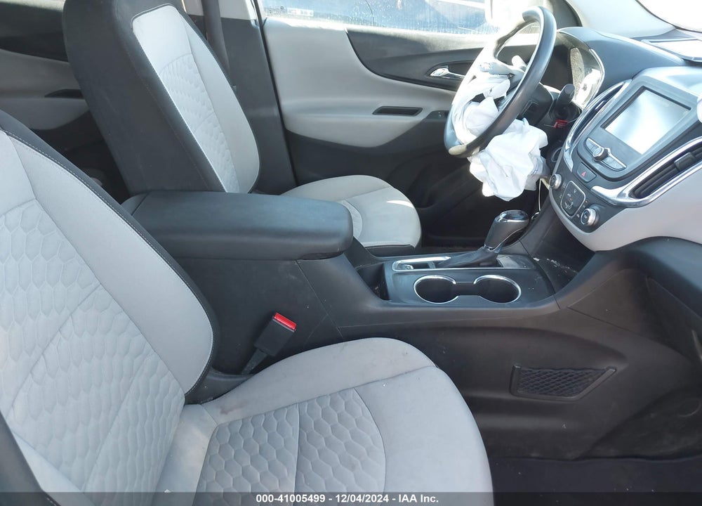 2018 CHEVROLET EQUINOX LS VIN: 3GNAXHEV4JS590854