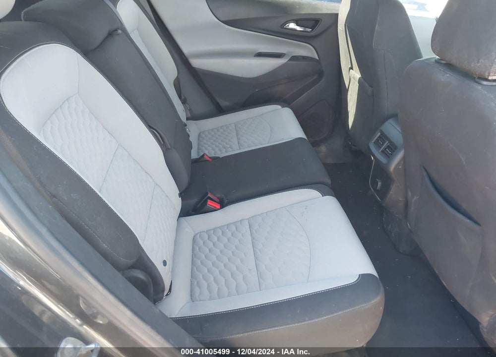 2018 CHEVROLET EQUINOX LS VIN: 3GNAXHEV4JS590854
