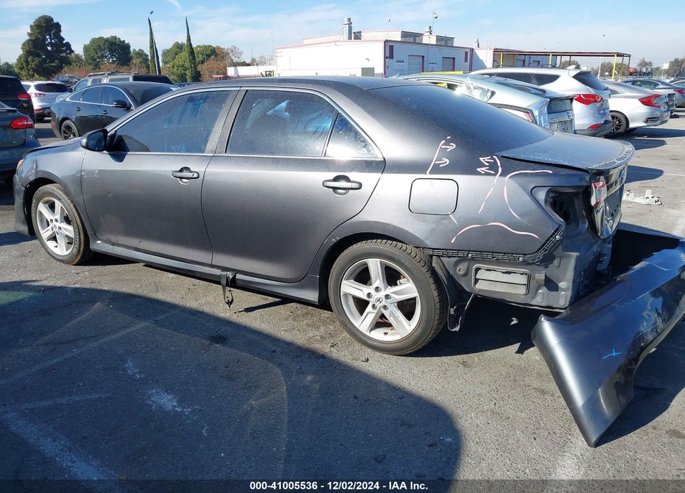 2013 TOYOTA CAMRY SE VIN: 4T1BF1FK1DU229206