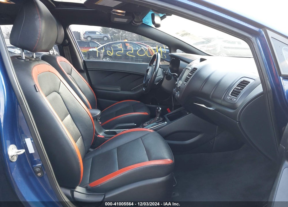2018 KIA FORTE SX VIN: 3KPFN5A35JE233589