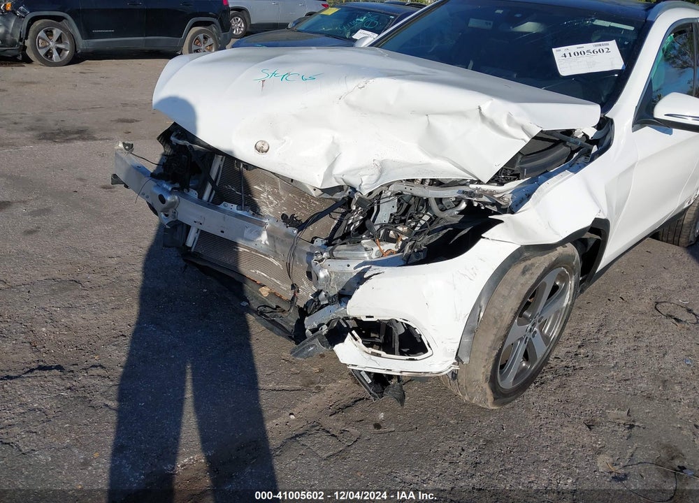 2019 MERCEDES-BENZ GLC 300 VIN: WDC0G4JB0KV188649