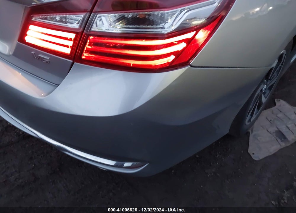 2017 HONDA ACCORD EX-L V6 VIN: 1HGCR3F06HA026542