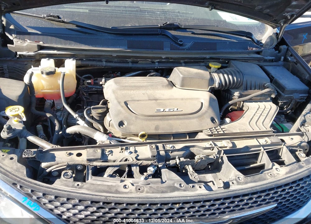 2017 CHRYSLER PACIFICA LIMITED VIN: 2C4RC1GG7HR594370