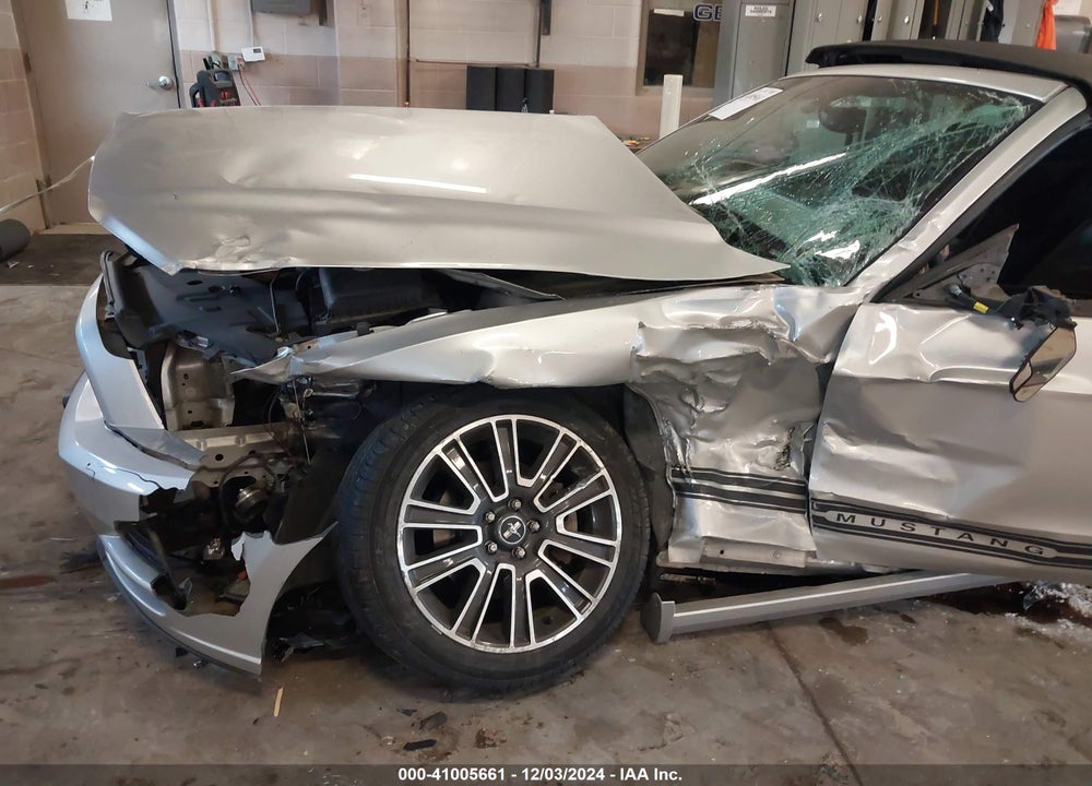 2014 FORD MUSTANG V6 PREMIUM VIN: 1ZVBP8EM1E5289685