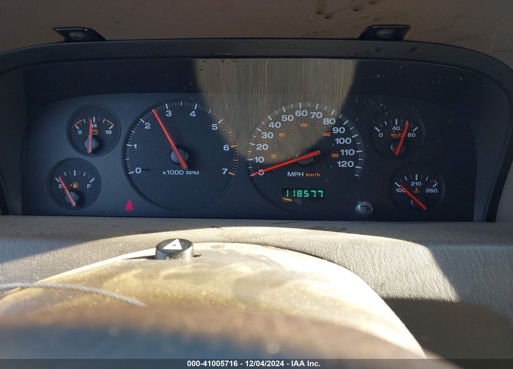 2001 JEEP GRAND CHEROKEE LAREDO VIN: 1J4GW48N51C632068