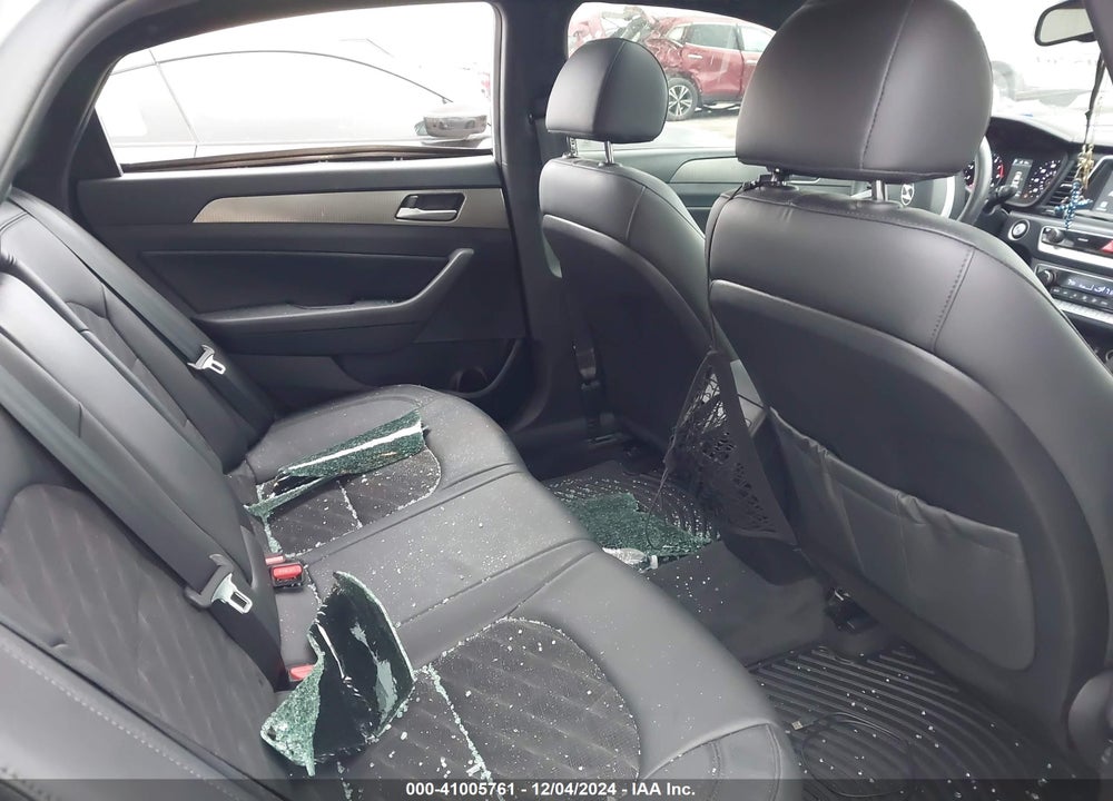 2019 HYUNDAI SONATA SPORT VIN: 5NPE34AF8KH762831