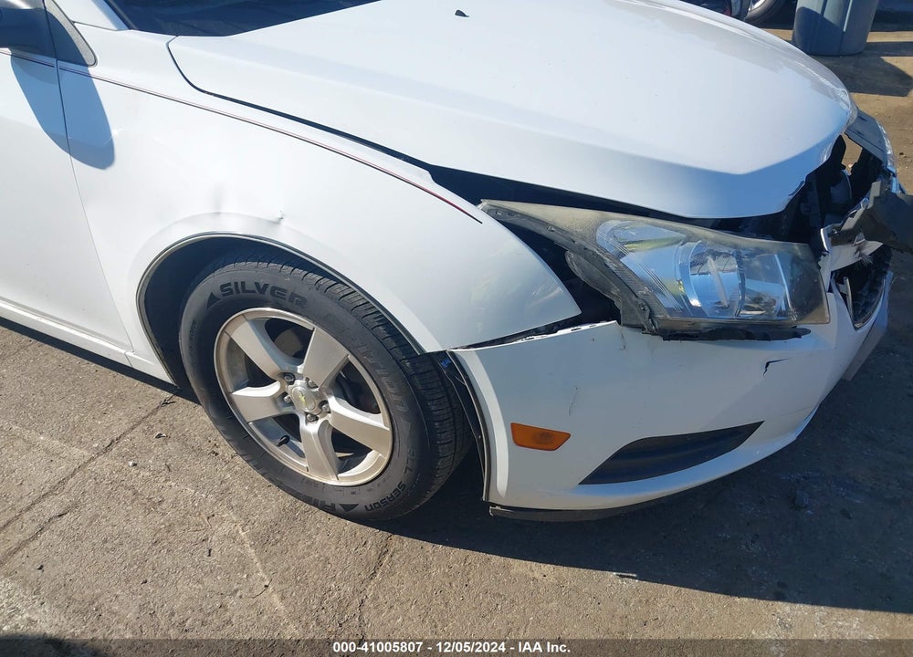 2014 CHEVROLET CRUZE 1LT AUTO VIN: 1G1PC5SB6E7355537