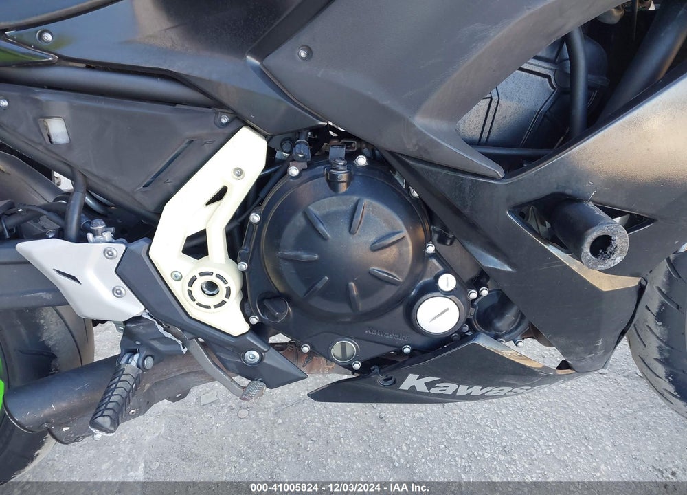 2019 KAWASAKI EX650 J VIN: JKAEXEJ1XKDA03146